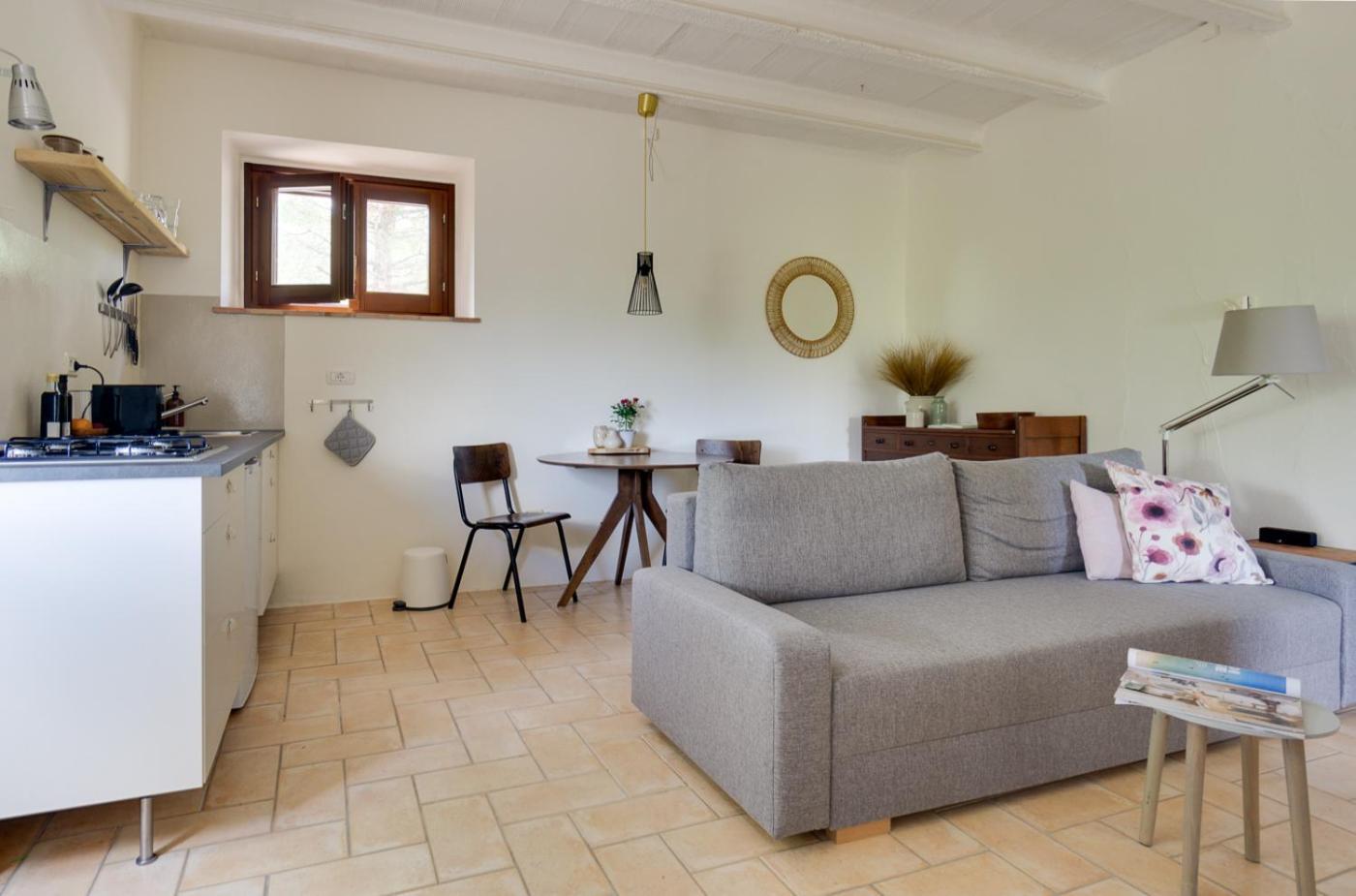 Rosa Nel Pozzo Apartments And B&B San Pietro  Экстерьер фото