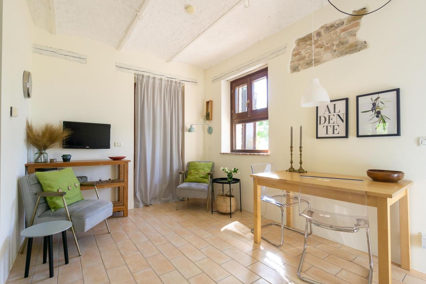 Rosa Nel Pozzo Apartments And B&B San Pietro  Экстерьер фото